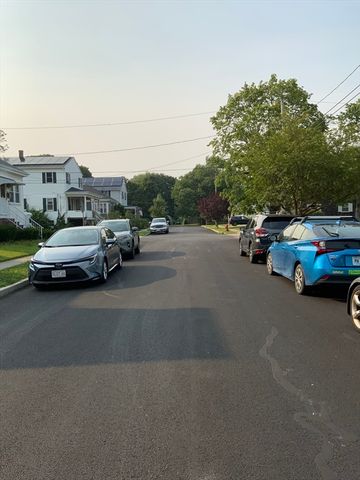 82 Francis St, Fairhaven, MA 02719