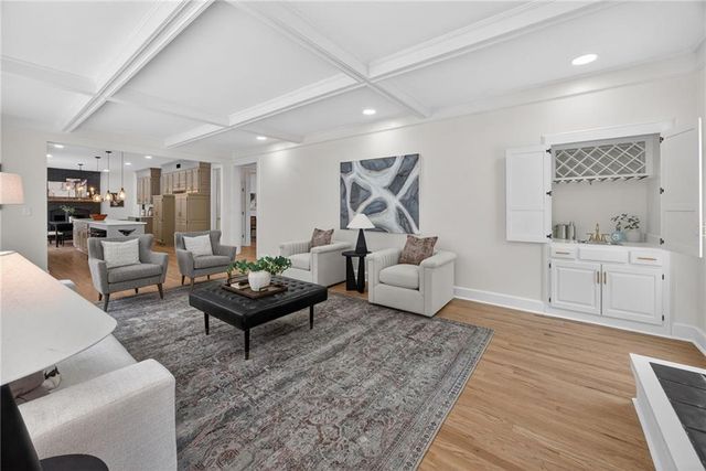 4912 W 114th Street, Leawood, KS 66211