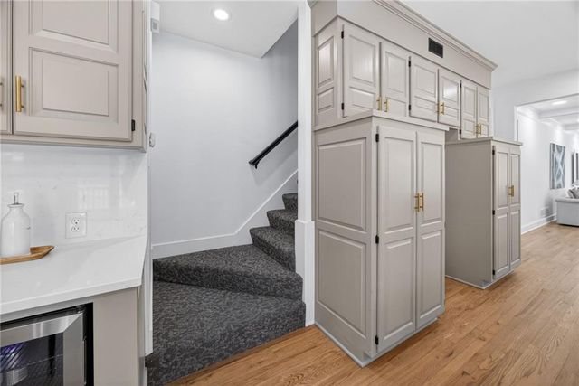 4912 W 114th Street, Leawood, KS 66211