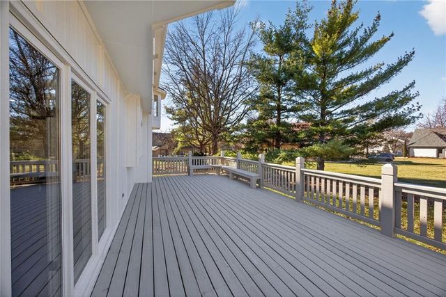 4912 W 114th Street, Leawood, KS 66211