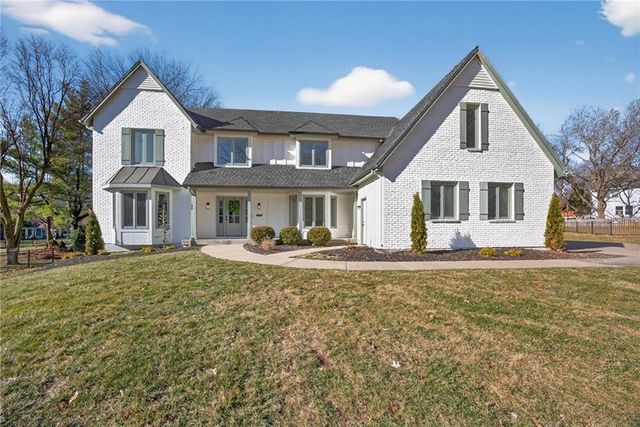 4912 W 114th Street, Leawood, KS 66211