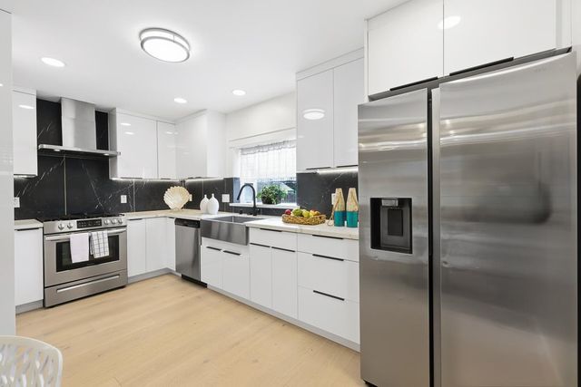 19790 Stanton Ave, Castro Valley, CA 94546