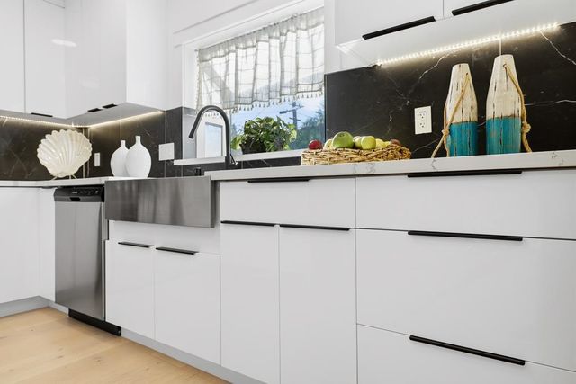 19790 Stanton Ave, Castro Valley, CA 94546