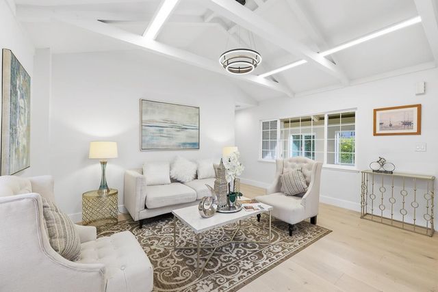 19790 Stanton Ave, Castro Valley, CA 94546