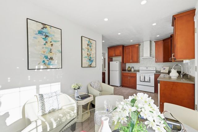 19790 Stanton Ave, Castro Valley, CA 94546