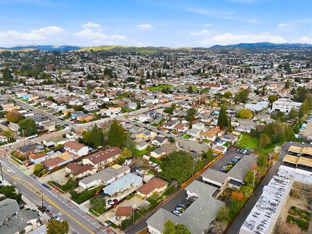 19790 Stanton Ave, Castro Valley, CA 94546