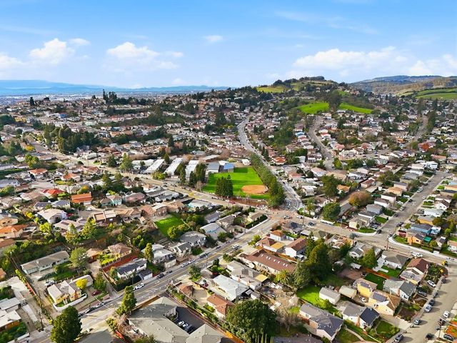 19790 Stanton Ave, Castro Valley, CA 94546