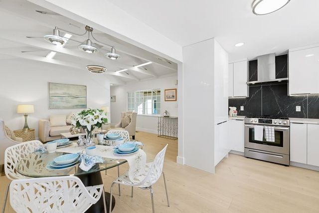 19790 Stanton Ave, Castro Valley, CA 94546