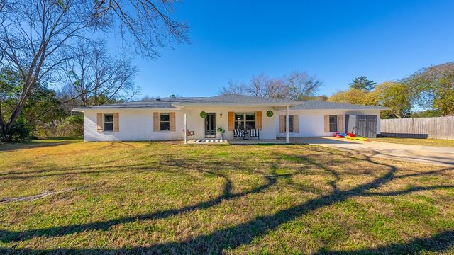 40 Bishop Road, Smiths Station, AL 36877