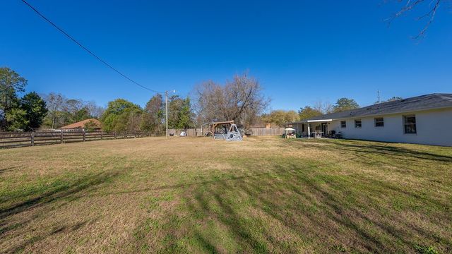 40 Bishop Road, Smiths Station, AL 36877