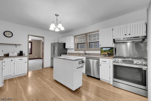 163 Stanton St, Rahway City, NJ 07065