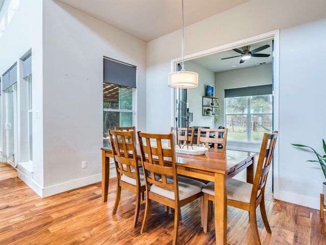 17215 Oak Cliff CIR, Dripping Springs, TX 78620