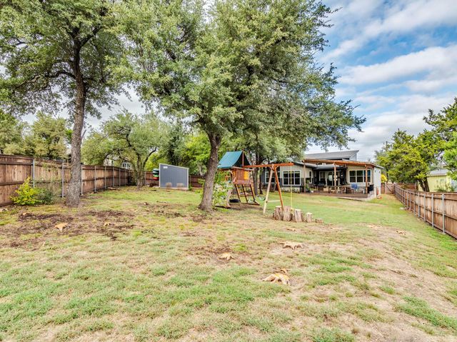 17215 Oak Cliff CIR, Dripping Springs, TX 78620