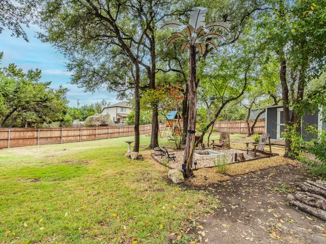 17215 Oak Cliff CIR, Dripping Springs, TX 78620