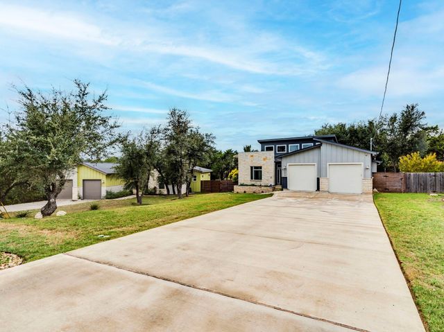 17215 Oak Cliff CIR, Dripping Springs, TX 78620