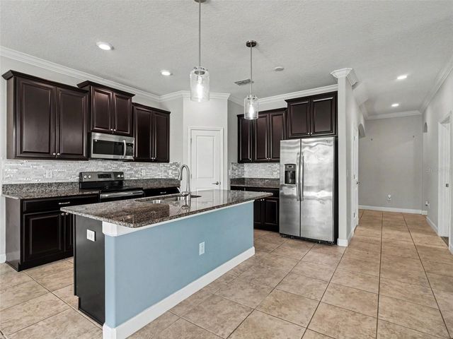 10025 IVORY DRIVE, Sun City Center, FL 33573