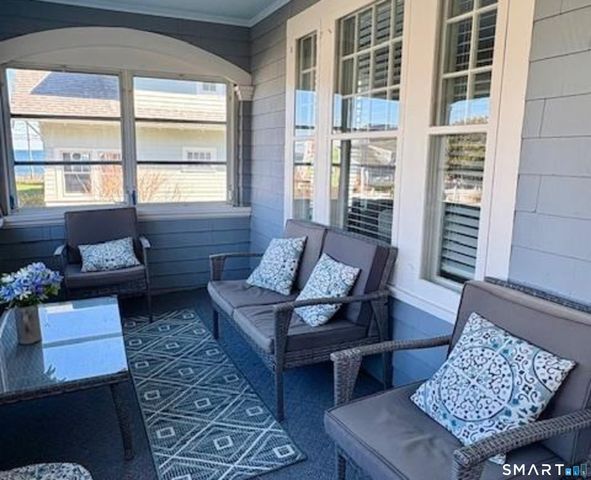 33 Wilford Road, Branford, CT 06405