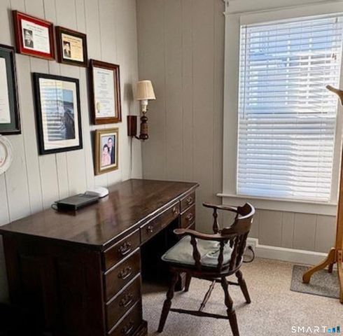 33 Wilford Road, Branford, CT 06405