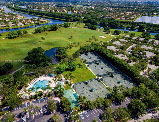 1499 Victoria Isle Dr, Weston, FL 33327