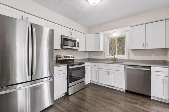 7516 Louisiana Avenue N, Brooklyn Park, MN 55428