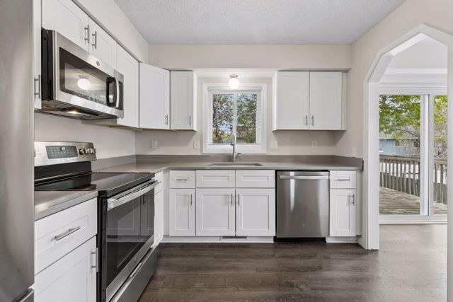 7516 Louisiana Avenue N, Brooklyn Park, MN 55428