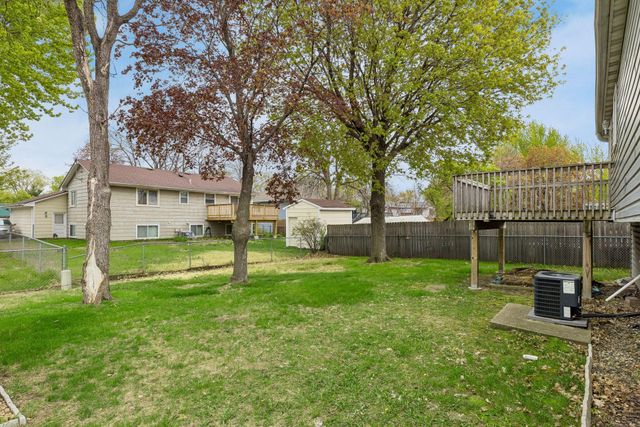 7516 Louisiana Avenue N, Brooklyn Park, MN 55428
