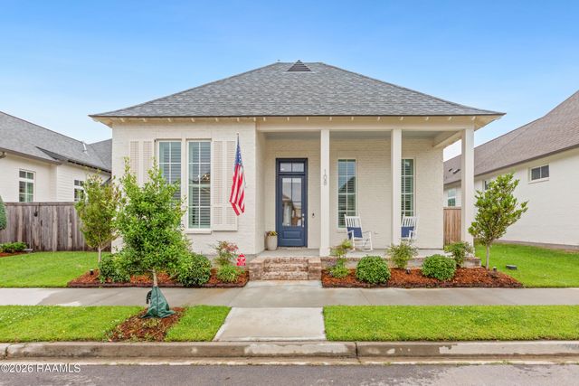 108 Hedgemoore Court, Youngsville, LA 70592