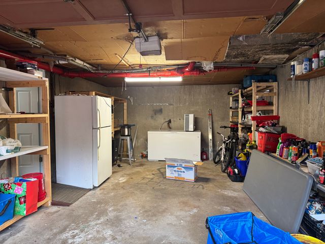 11 Linda Drive, Bridgeport, CT 06606