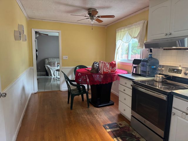 11 Linda Drive, Bridgeport, CT 06606