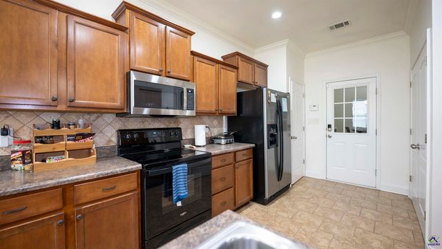 207 Broderick Circle, Warner Robins, GA 31088