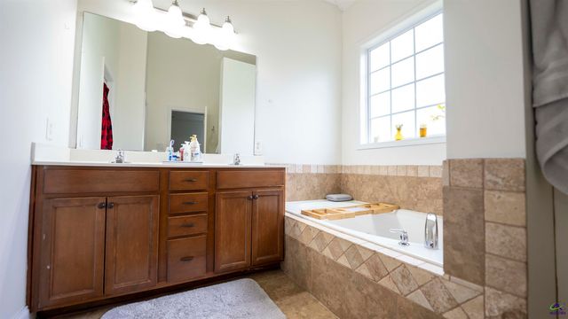 207 Broderick Circle, Warner Robins, GA 31088