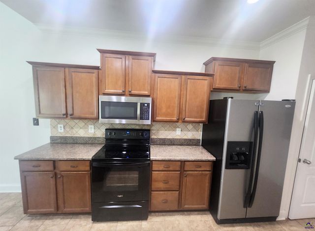 207 Broderick Circle, Warner Robins, GA 31088