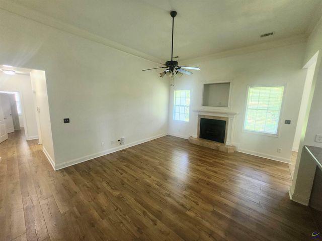 207 Broderick Circle, Warner Robins, GA 31088