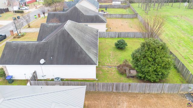 207 Broderick Circle, Warner Robins, GA 31088