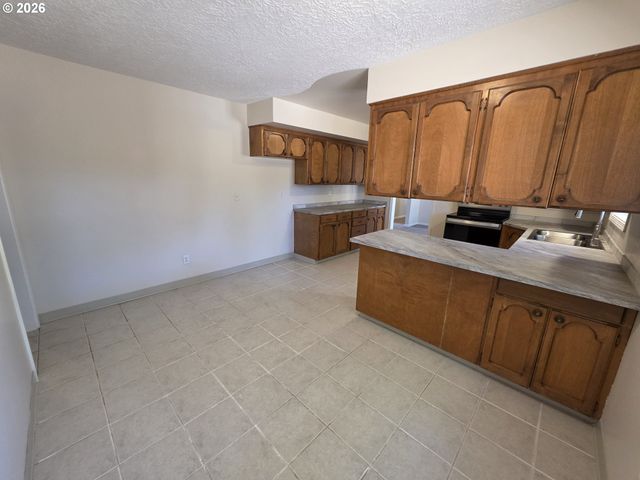 10016 Se 11TH St, Vancouver, WA 98664