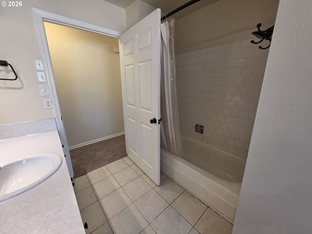 10016 Se 11TH St, Vancouver, WA 98664