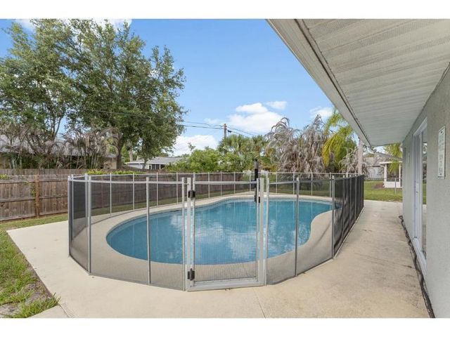 758 Beard Avenue, Sebastian, FL 32958