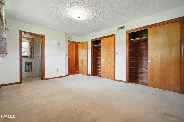 1201 Gray Station Road, Gray, TN 37615