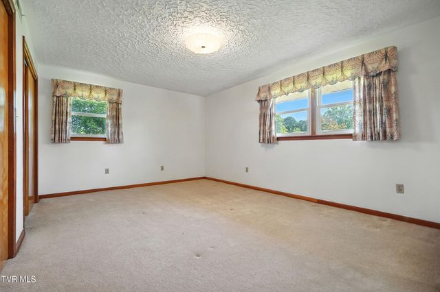 1201 Gray Station Road, Gray, TN 37615