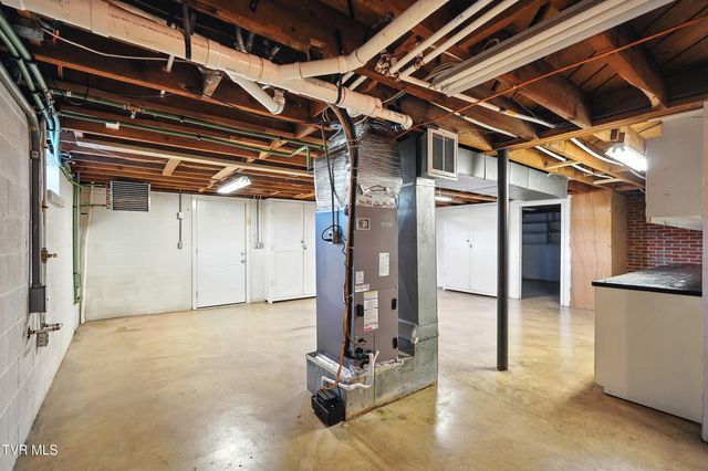 1201 Gray Station Road, Gray, TN 37615