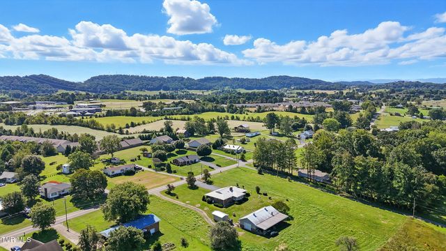 1201 Gray Station Road, Gray, TN 37615