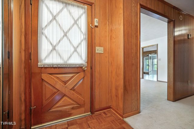 1201 Gray Station Road, Gray, TN 37615