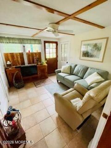 214 Howe Street, Point Pleasant, NJ 08742