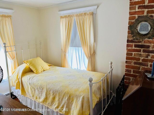 214 Howe Street, Point Pleasant, NJ 08742