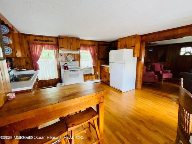 214 Howe Street, Point Pleasant, NJ 08742