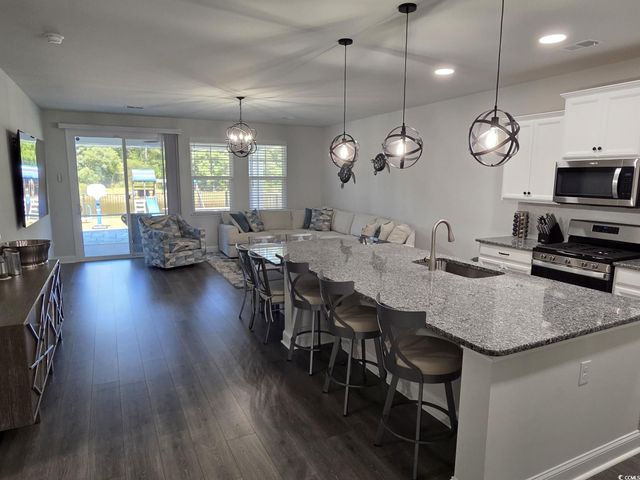 332 Calhoun Falls Dr., Myrtle Beach, SC 29579