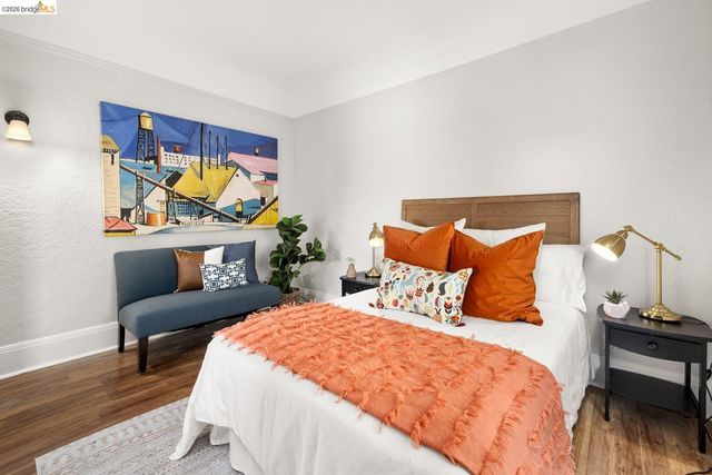 2633 Regent St, Berkeley, CA 94704