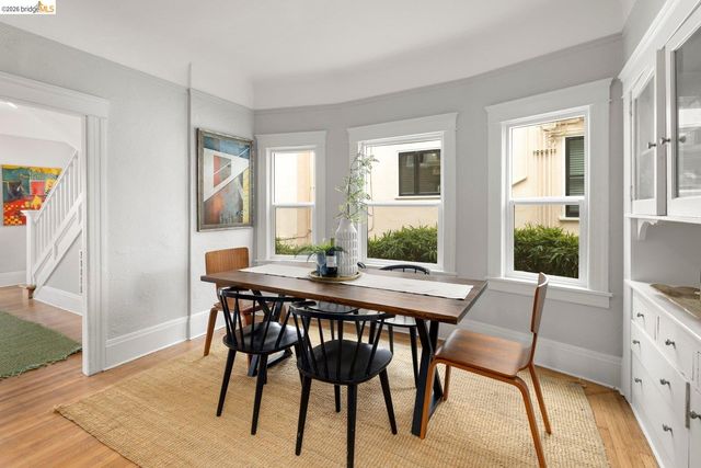 2633 Regent St, Berkeley, CA 94704