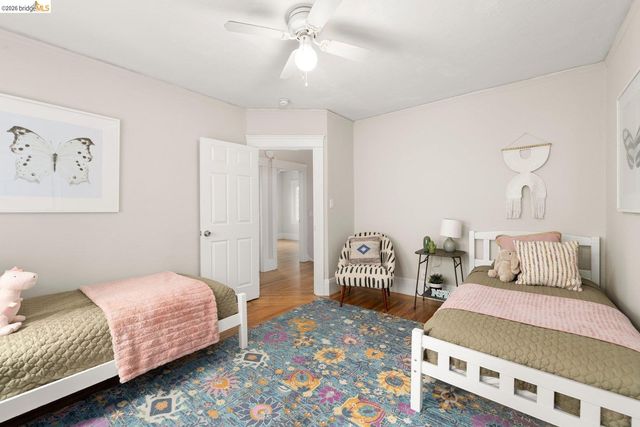 2633 Regent St, Berkeley, CA 94704