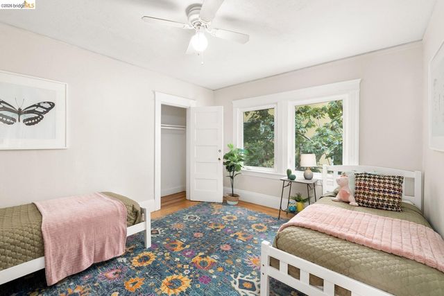 2633 Regent St, Berkeley, CA 94704